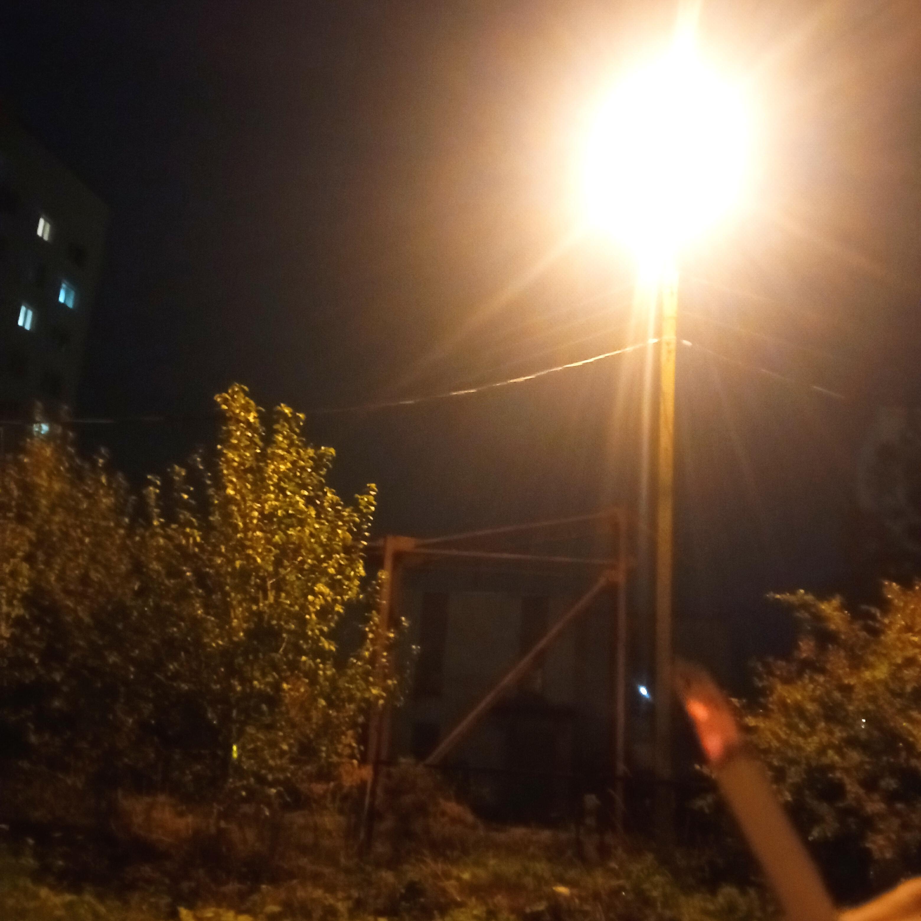 Постер альбома Весь мир лишь проекция ничтожных людей