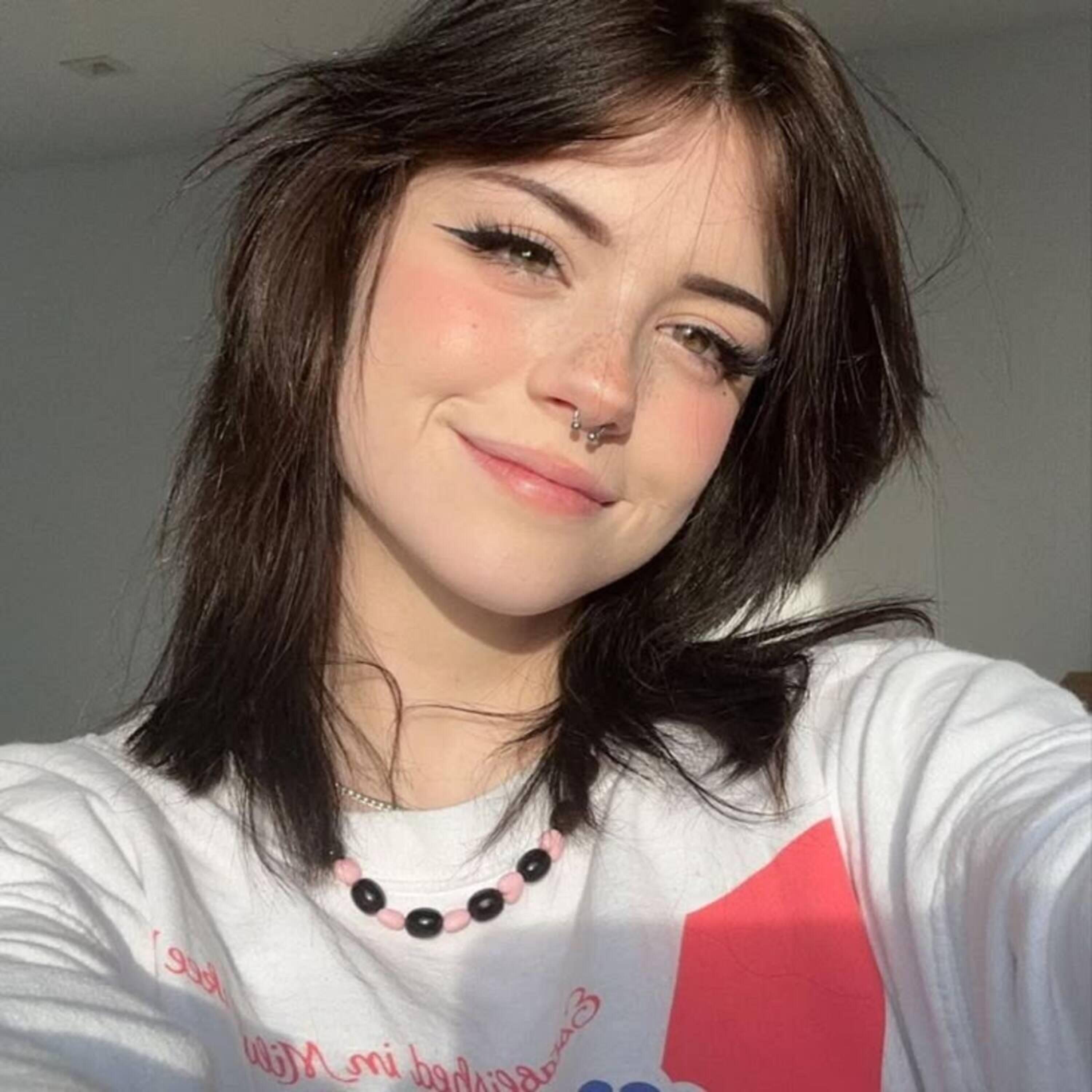 Релиз lovely
