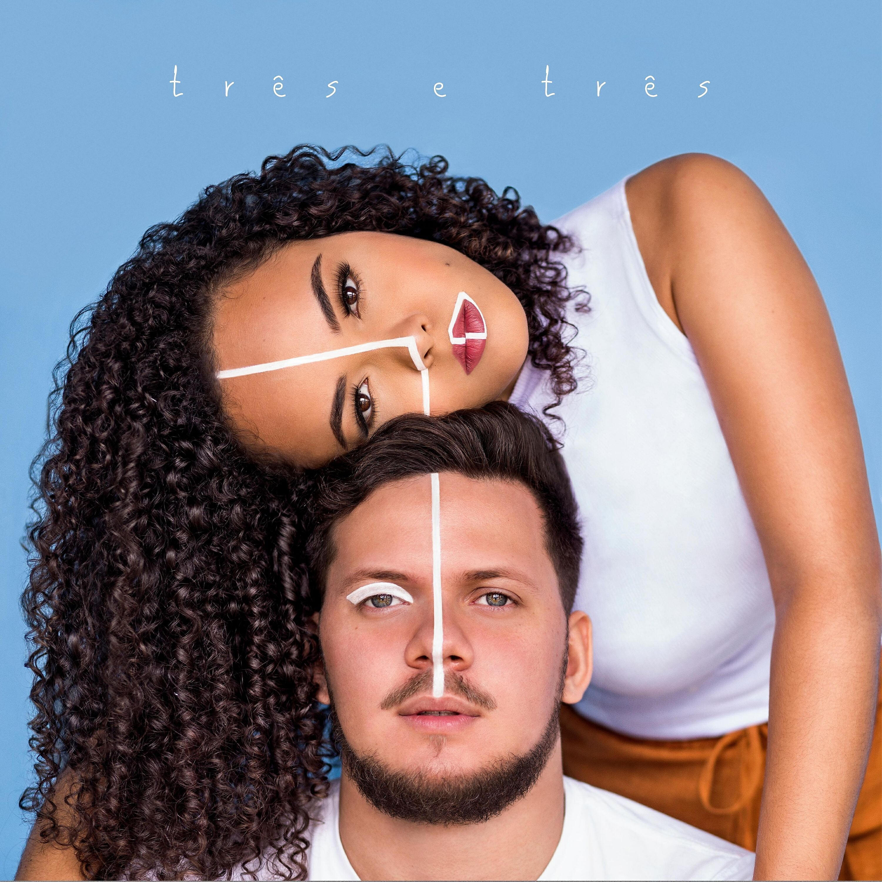 Релиз Três e Três