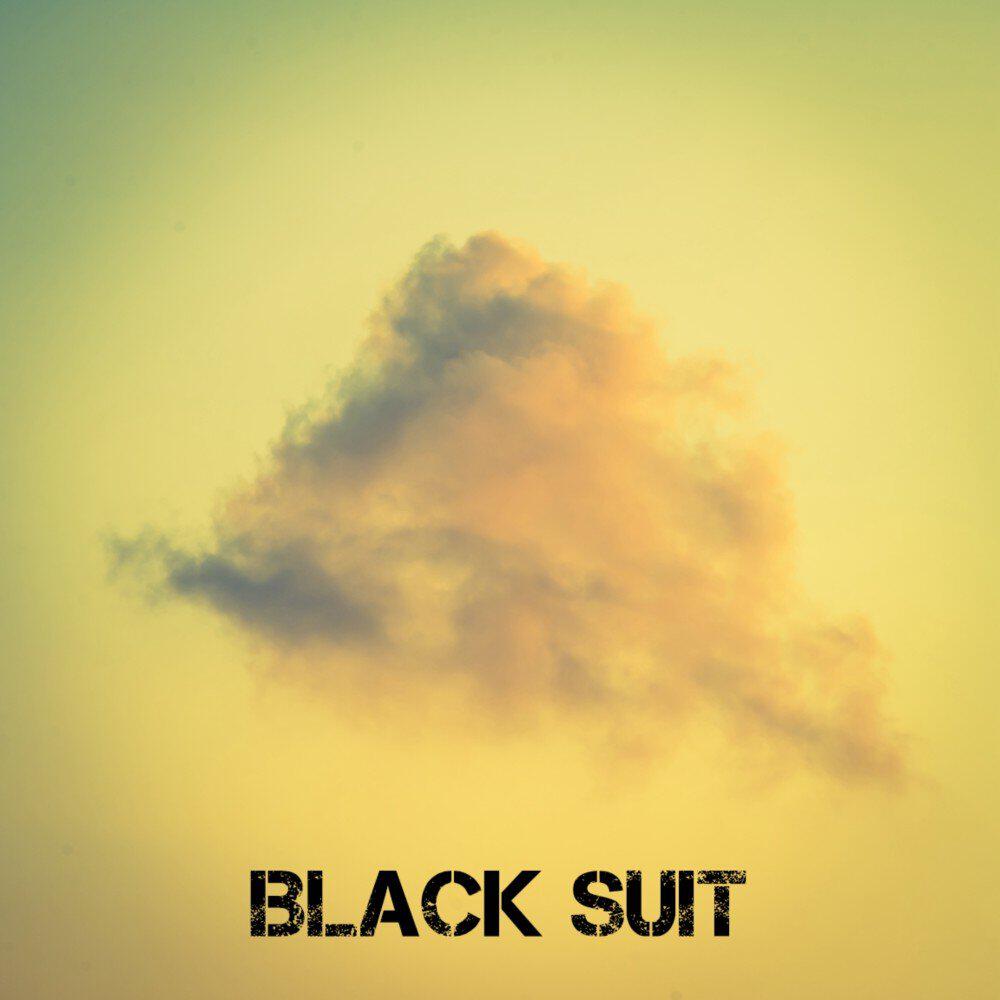 Релиз Black Suit
