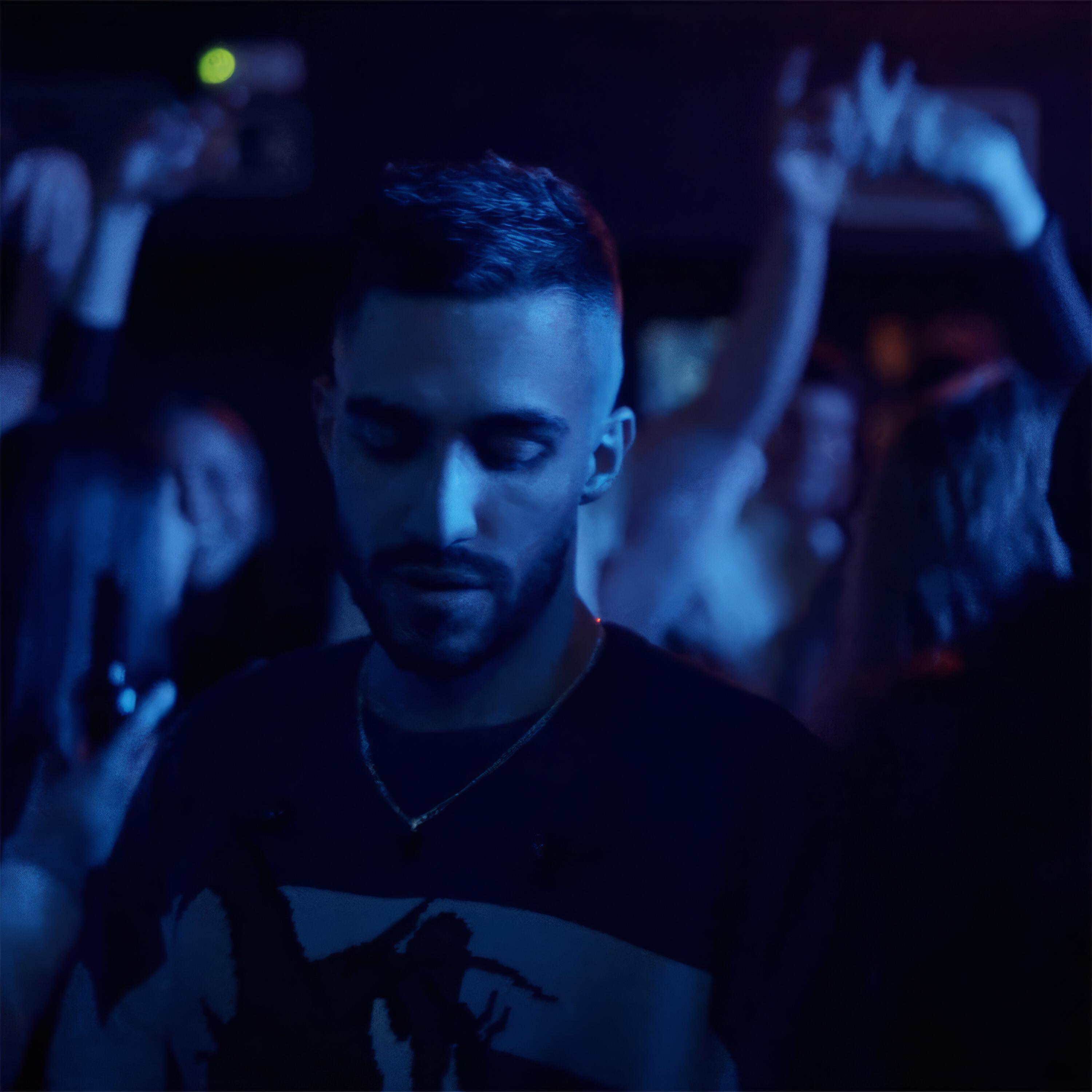 Релиз El Favorito