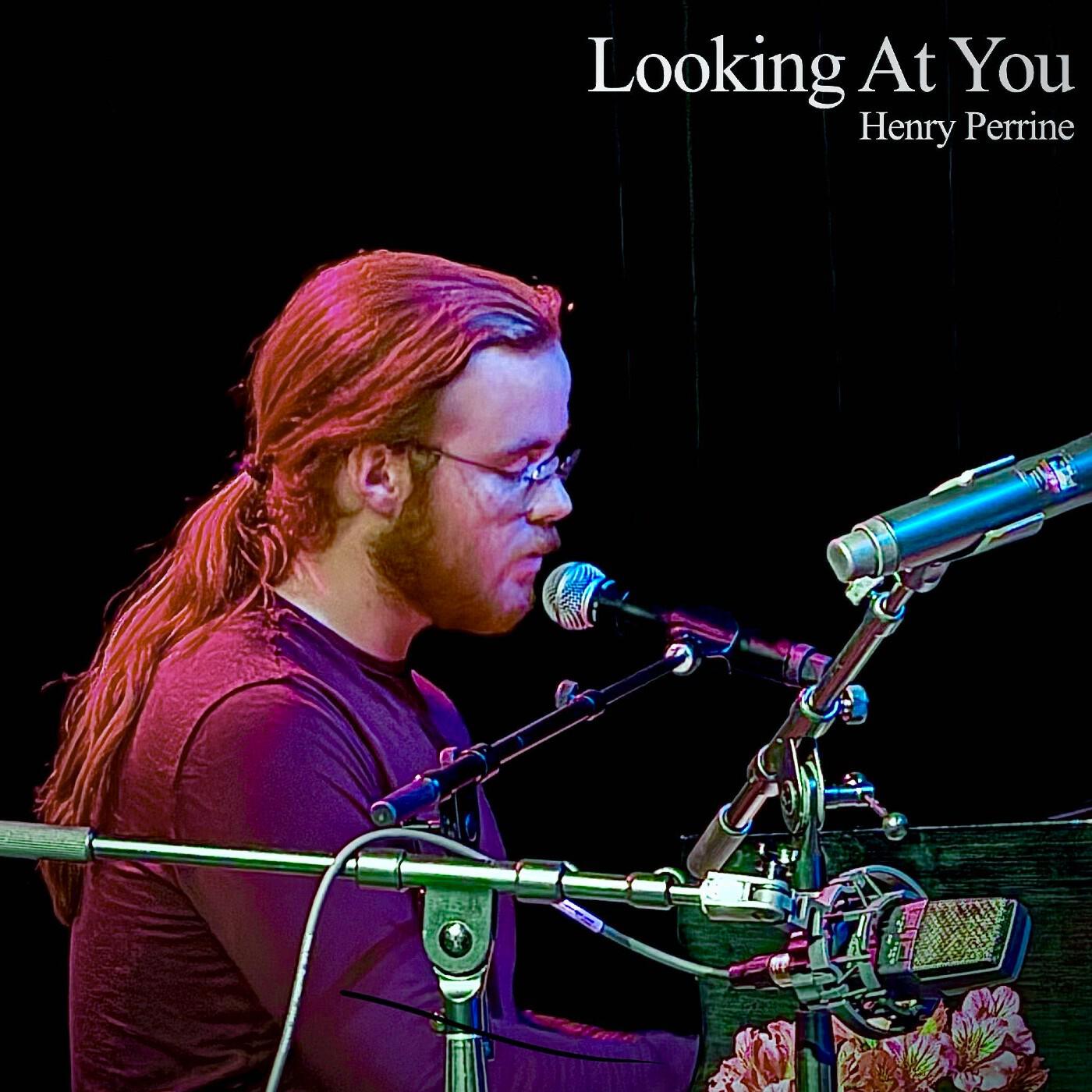 Релиз Looking At You