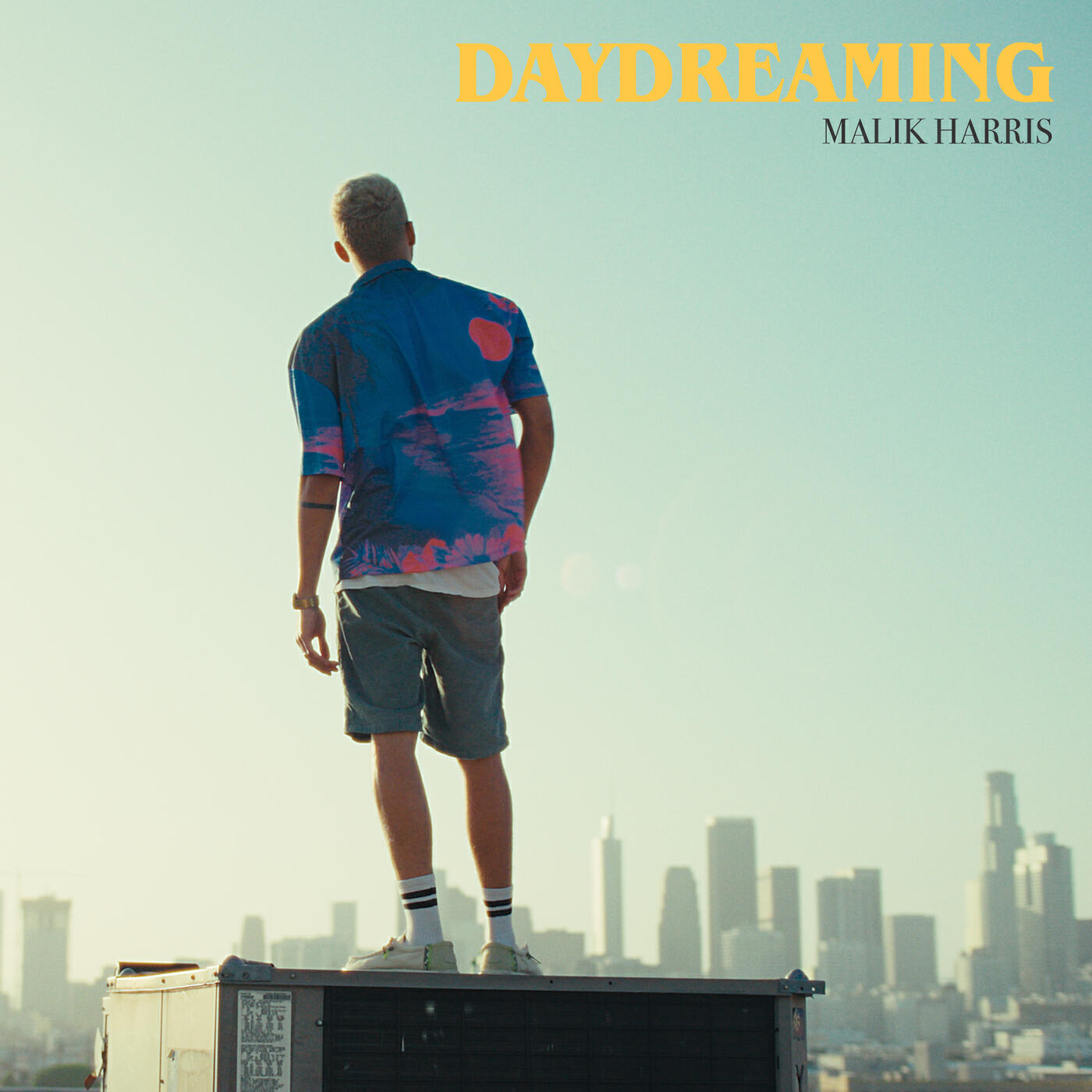 Релиз Daydreaming