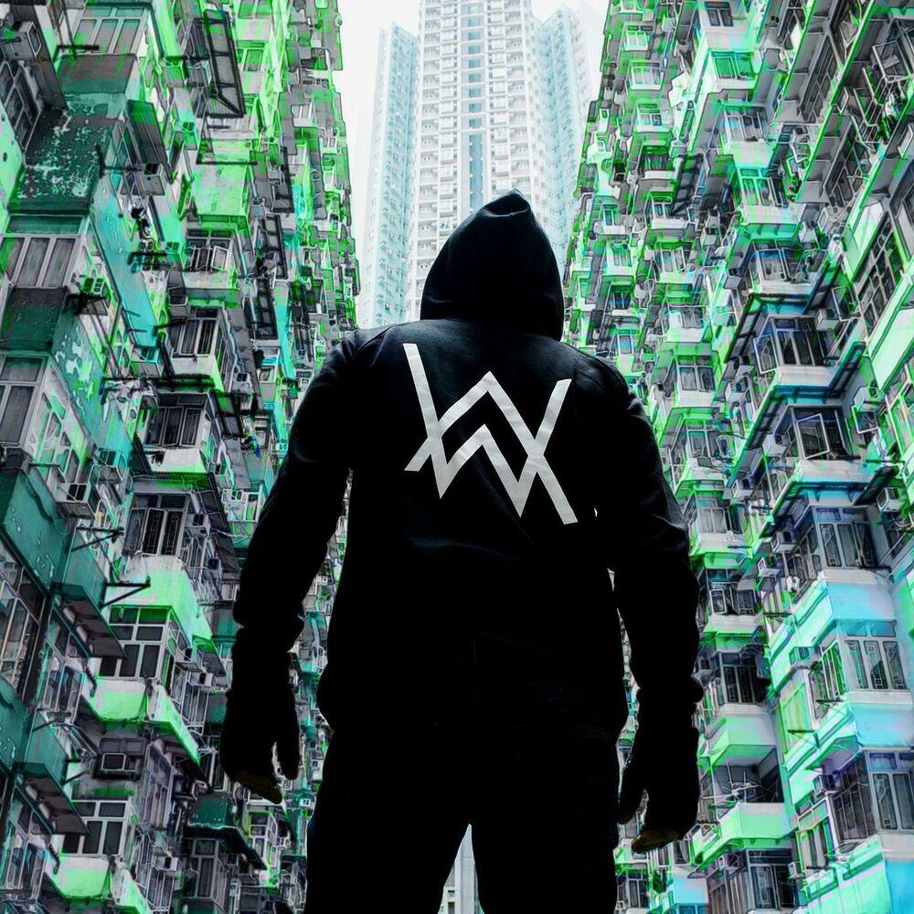 Релиз Sing Me To Sleep (Marshmello Remix)