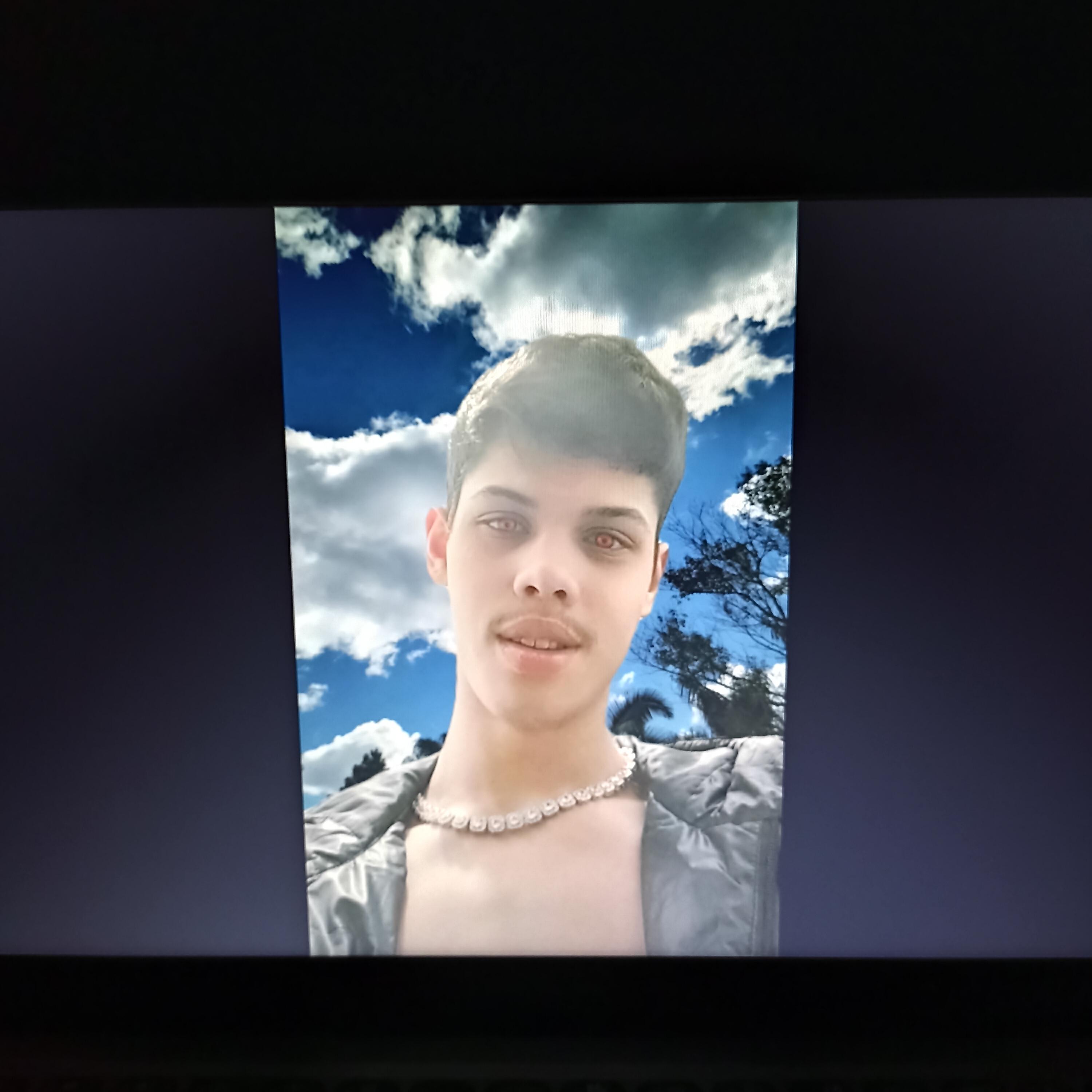 Релиз Em Meio as Batidas