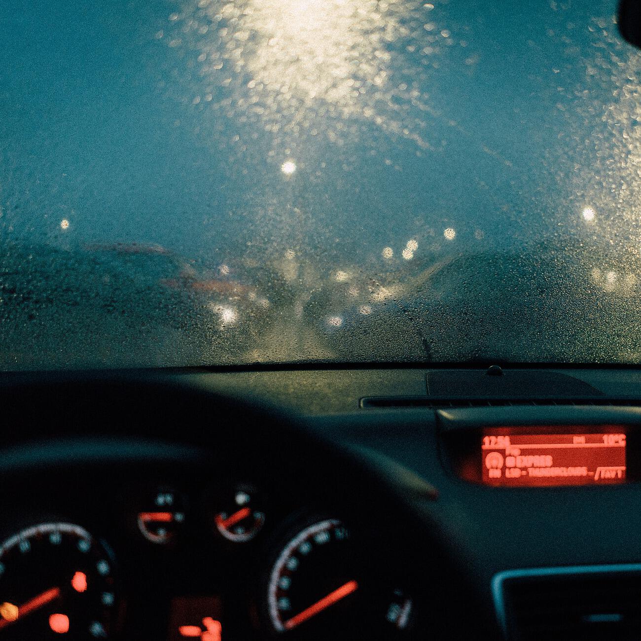 Релиз Rain Sounds falling on Car