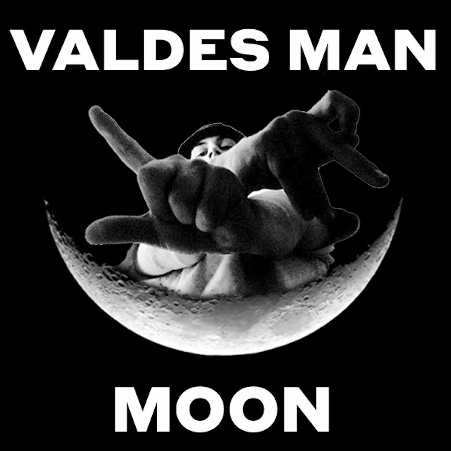 Релиз Moon