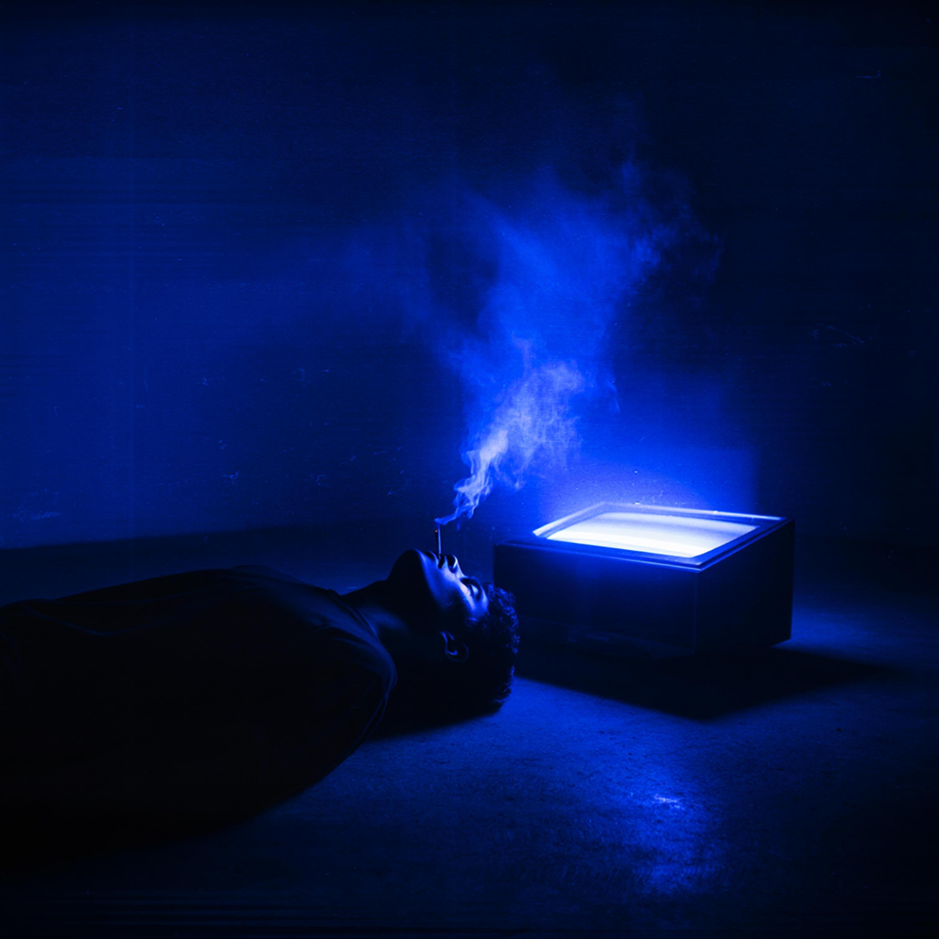 Релиз late_nights.mp3