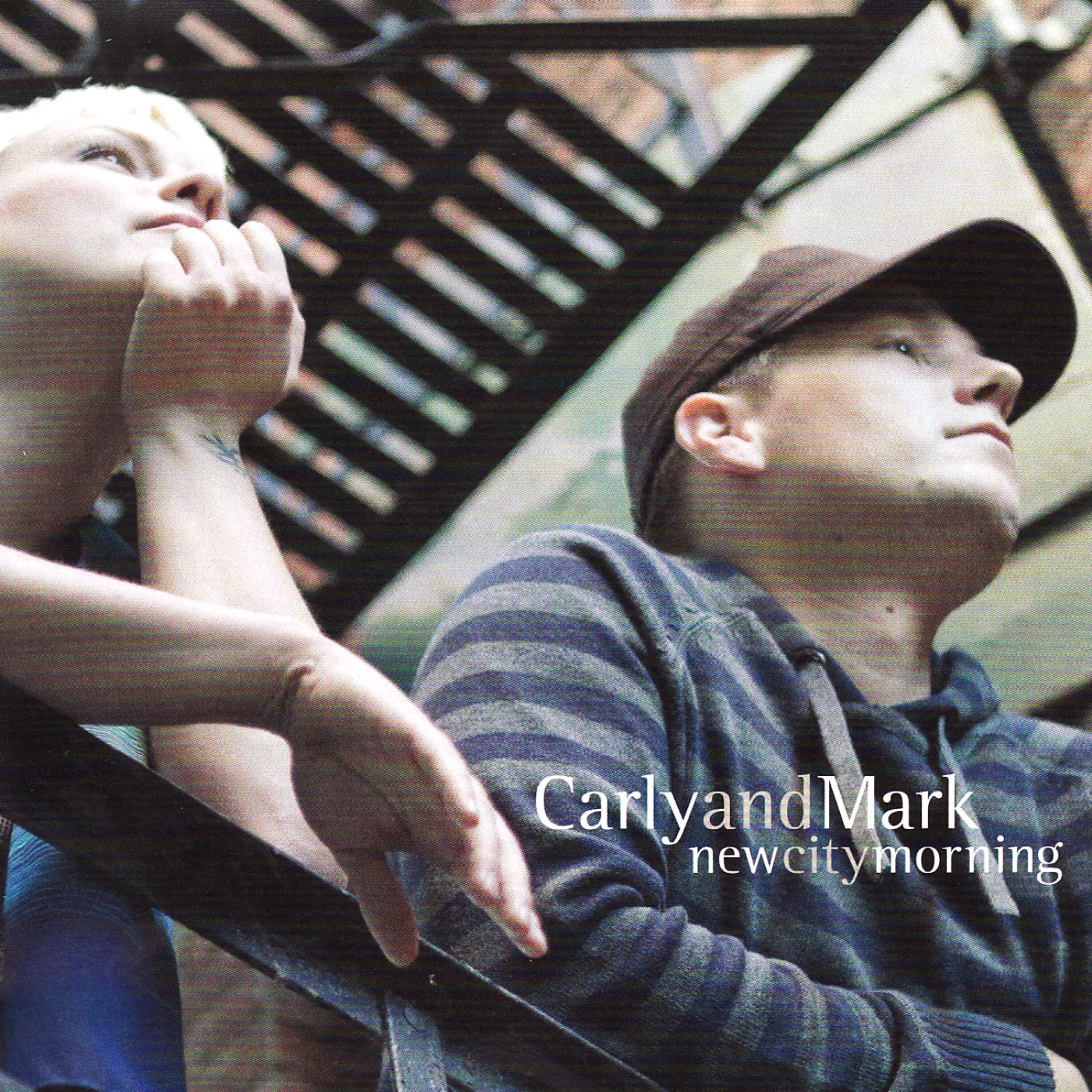 Скачать песню Carly and Mark - Morning Light Praying бесплатно в MP3 для Android и iOS