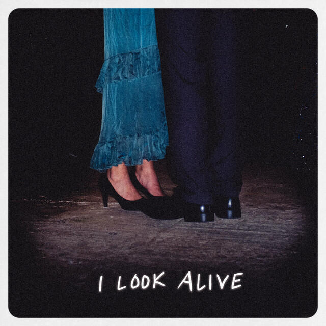 Релиз I Look Alive