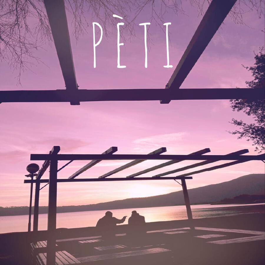 Релиз Pèti