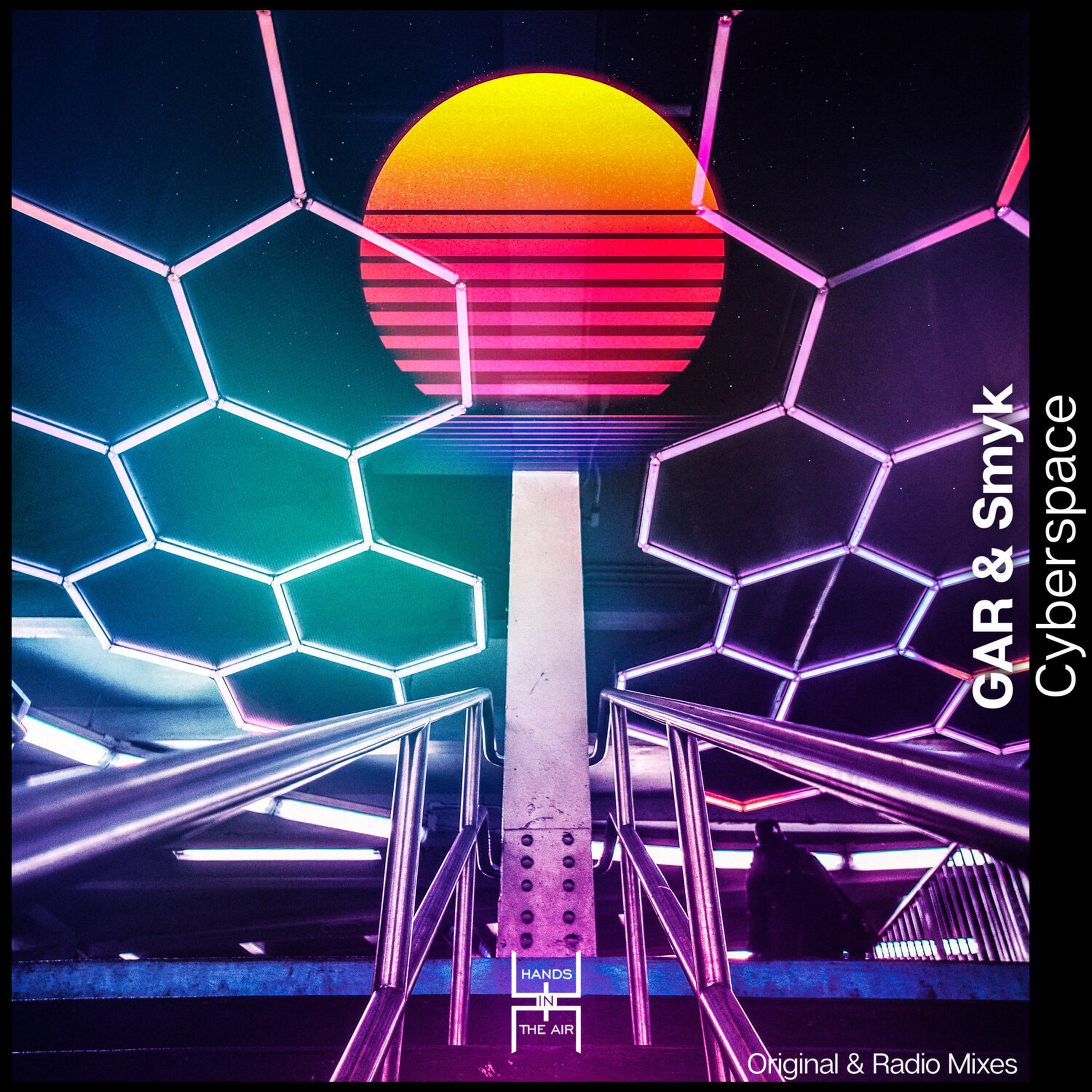 Скачать песню Gar, Smyk - Cyberspace (Original mix) бесплатно в MP3 для Android и iOS