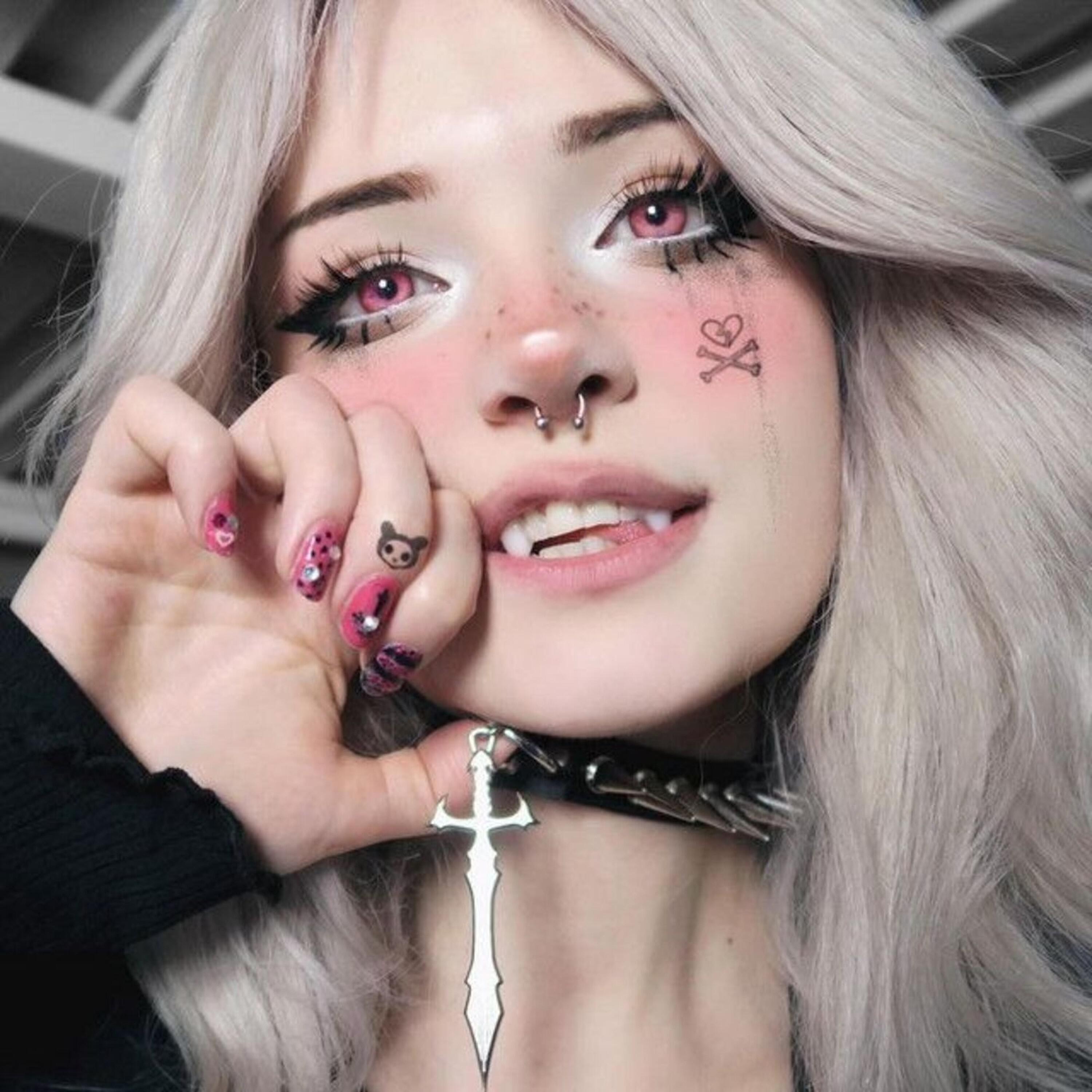 Релиз HOT DEMON B!TCHES NEAR U (feat. Night Lovell)
