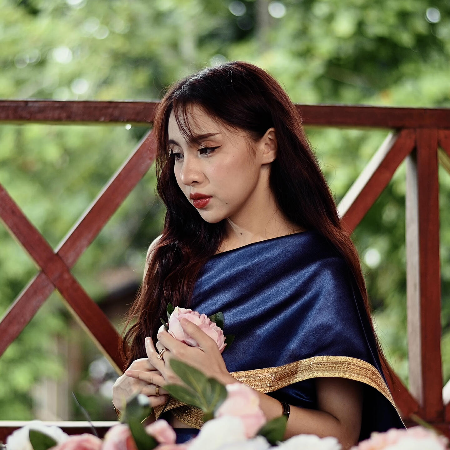 Bay6ix, Lala - ສຸດທ້າຍຕ້ອງຈາກລາ