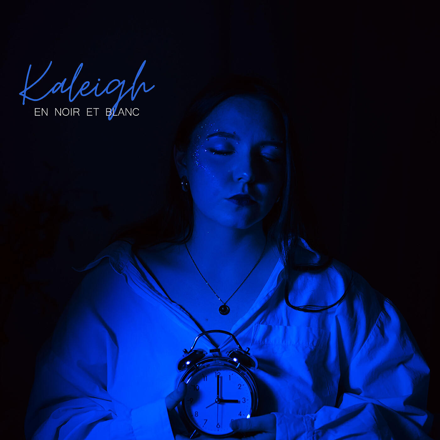 Релиз En noir et blanc