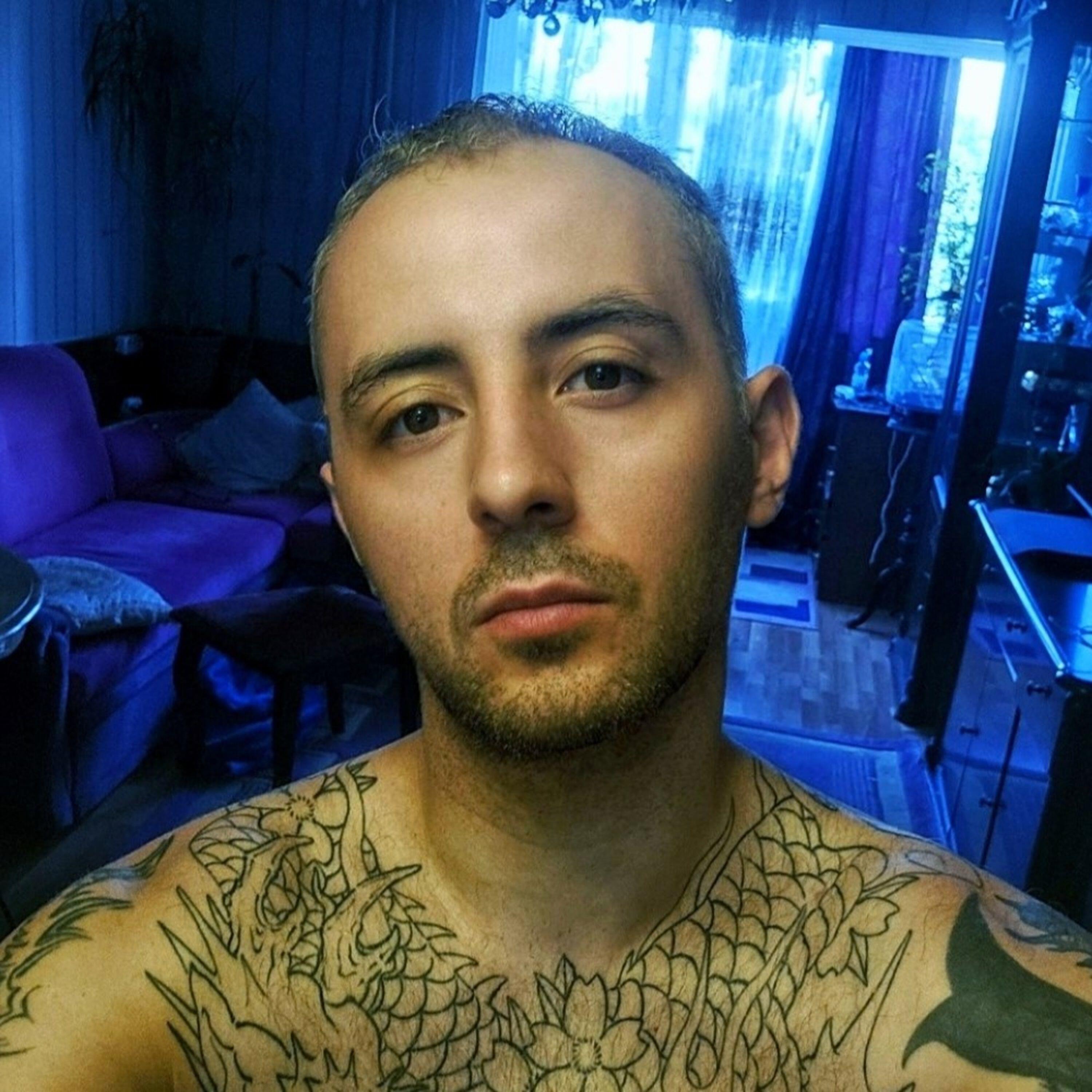 Релиз Бога не было дома