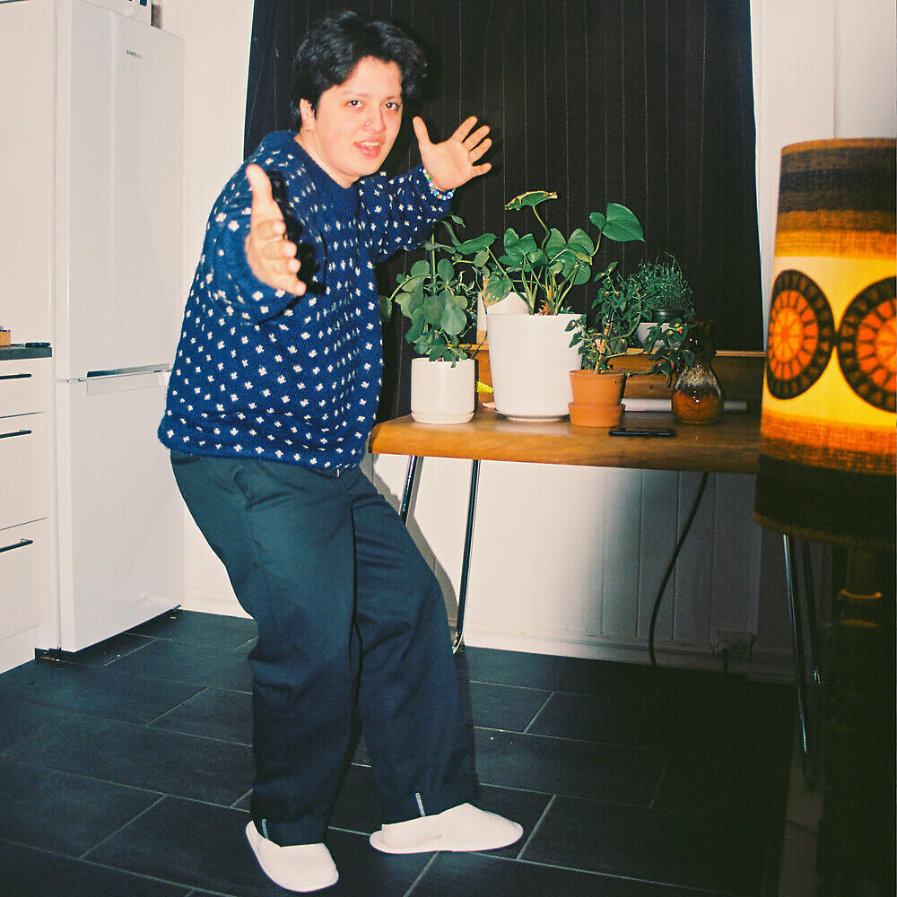 Релиз dancing by myself