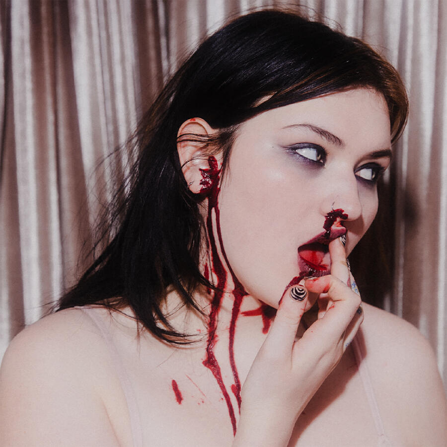 Релиз everybody hates me