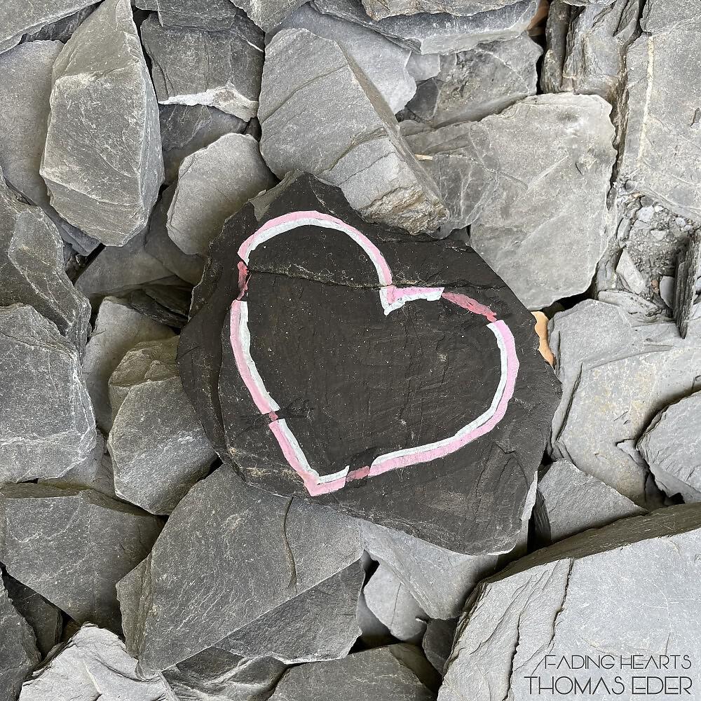 Релиз Fading Hearts