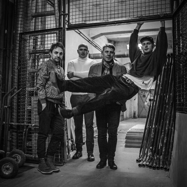 Релиз Niech monarchowie