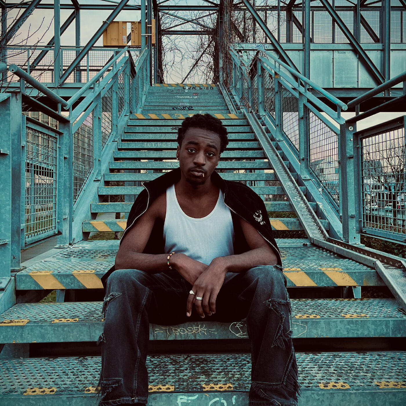 Релиз J'tourne en rond