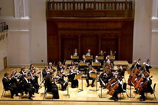 English Chamber Orchestra/Sir Philip Ledger