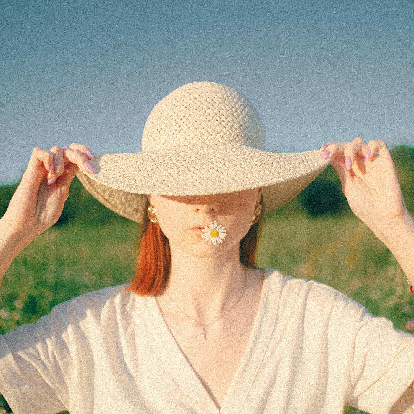 Релиз Feels Like Warmth