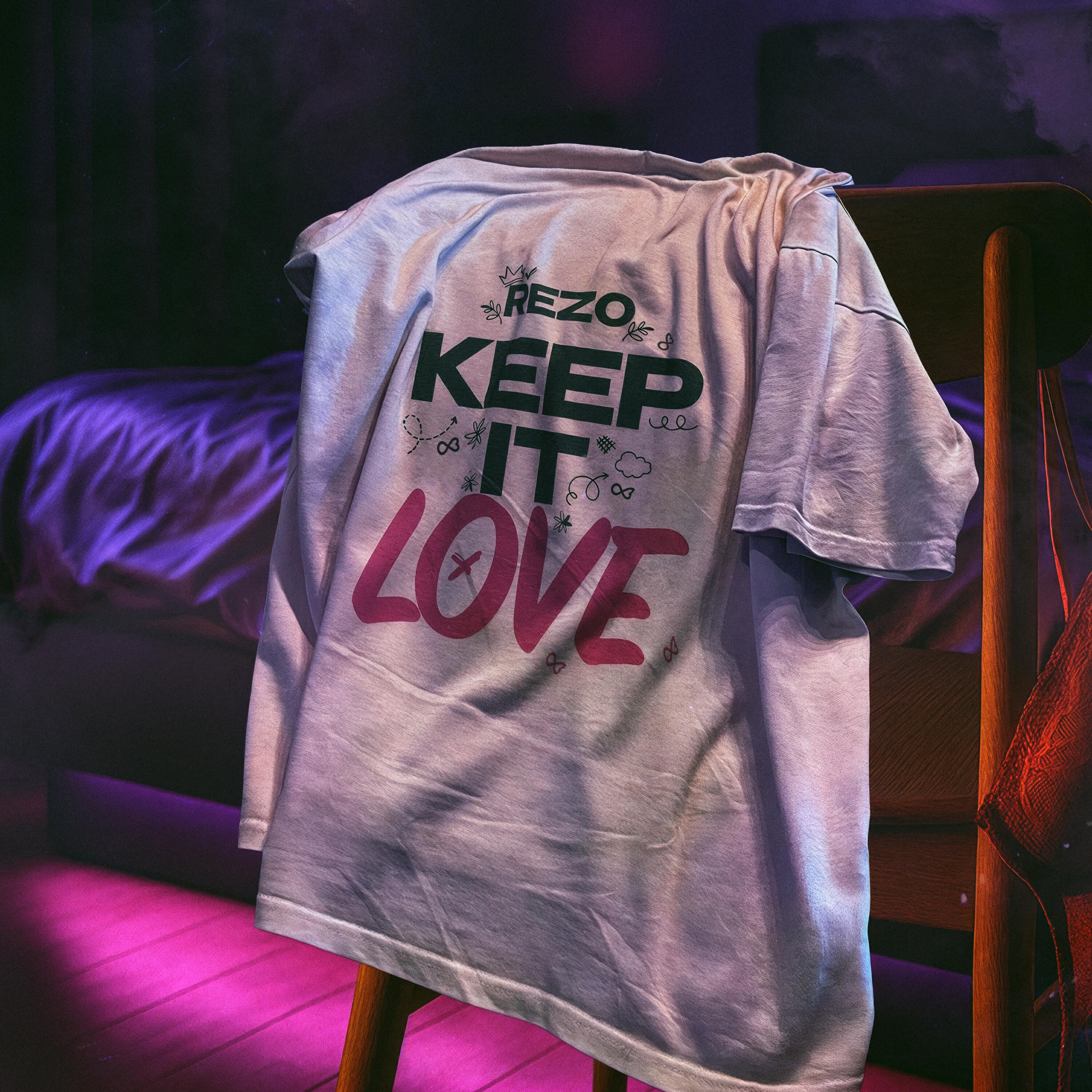 Постер альбома KEEP IT LOVE