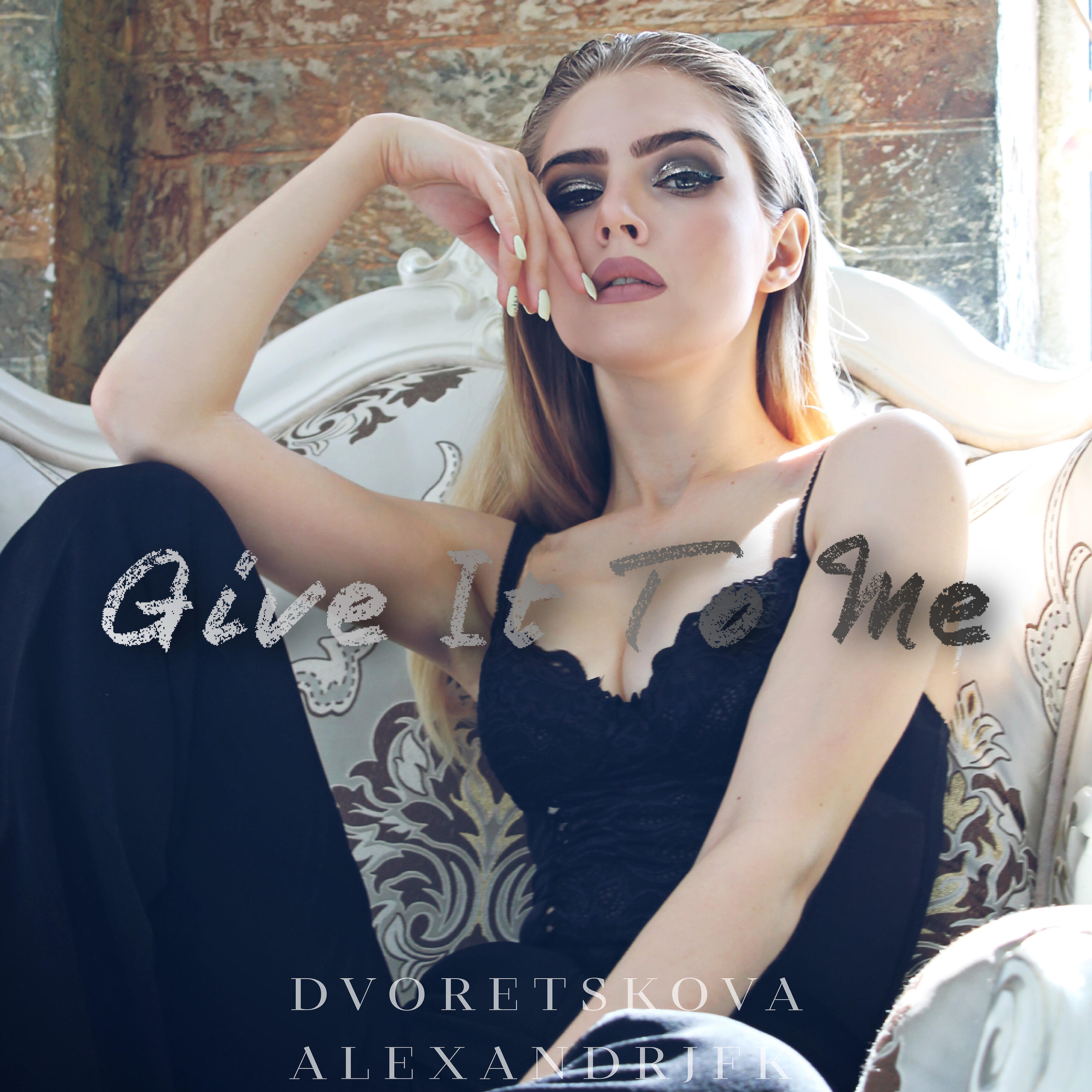 Релиз Give It to Me