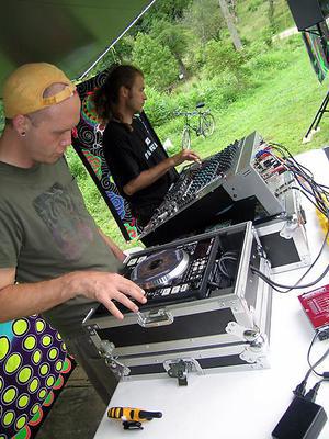 Fractal Cowboys