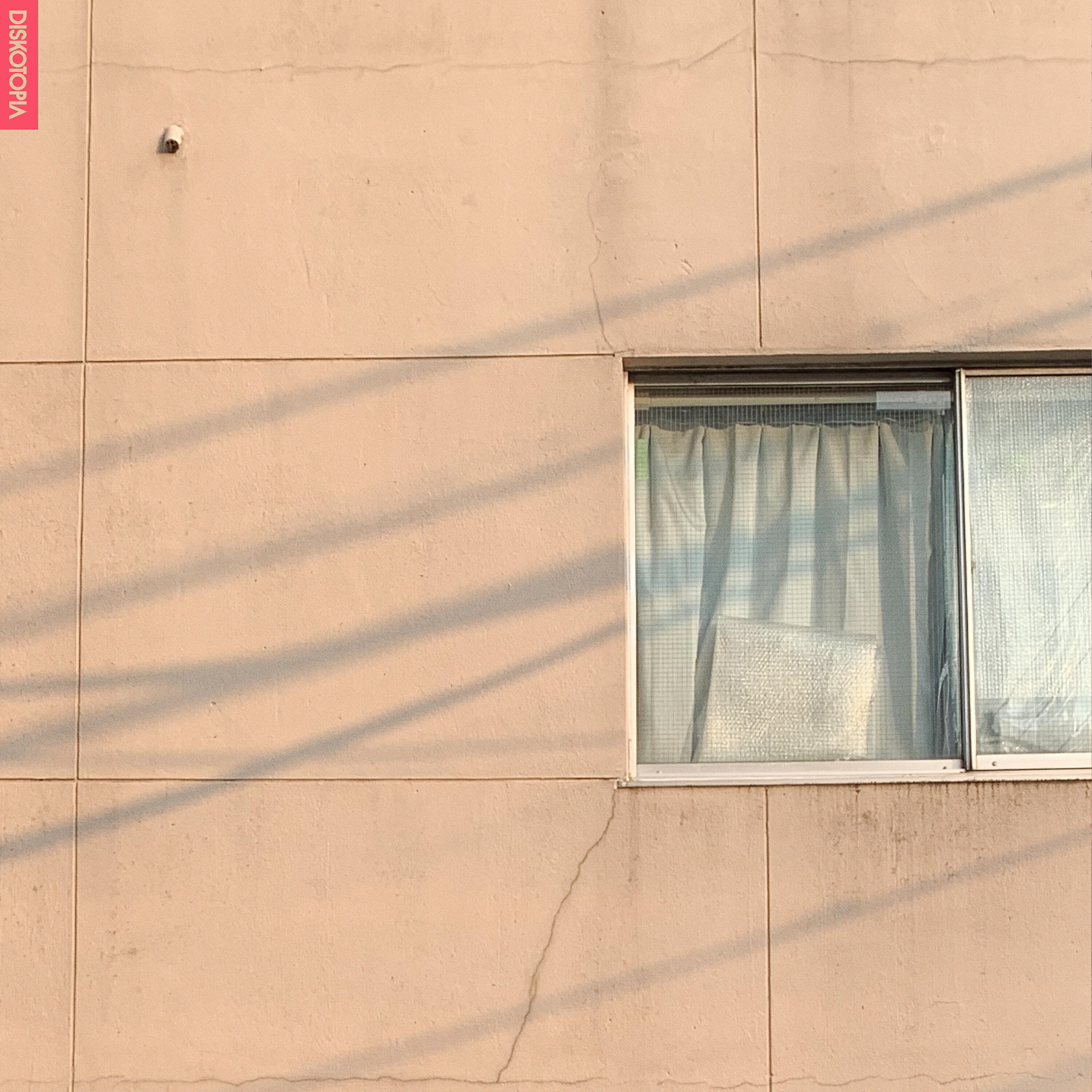 Релиз To Live and Die in Shinjuku / Woken