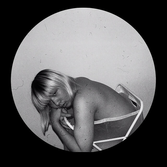 Релиз I Can't Help