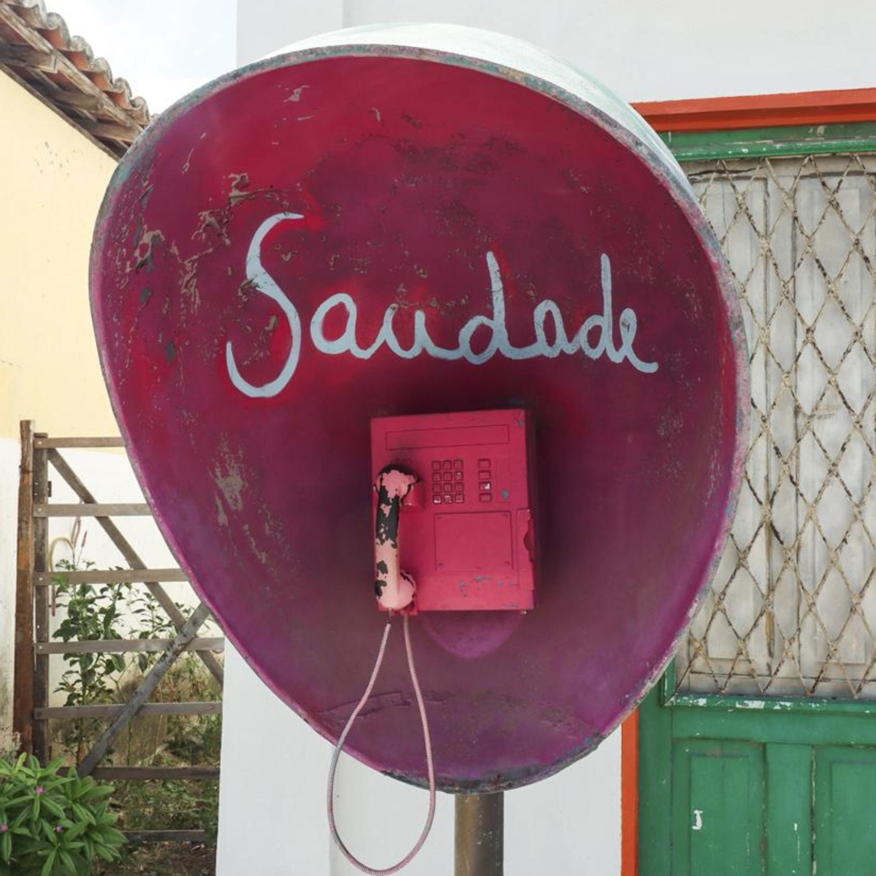 Релиз Saí pra Ver Se a Saudade Fica em Casa