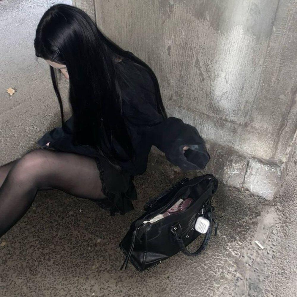 Релиз Три марки