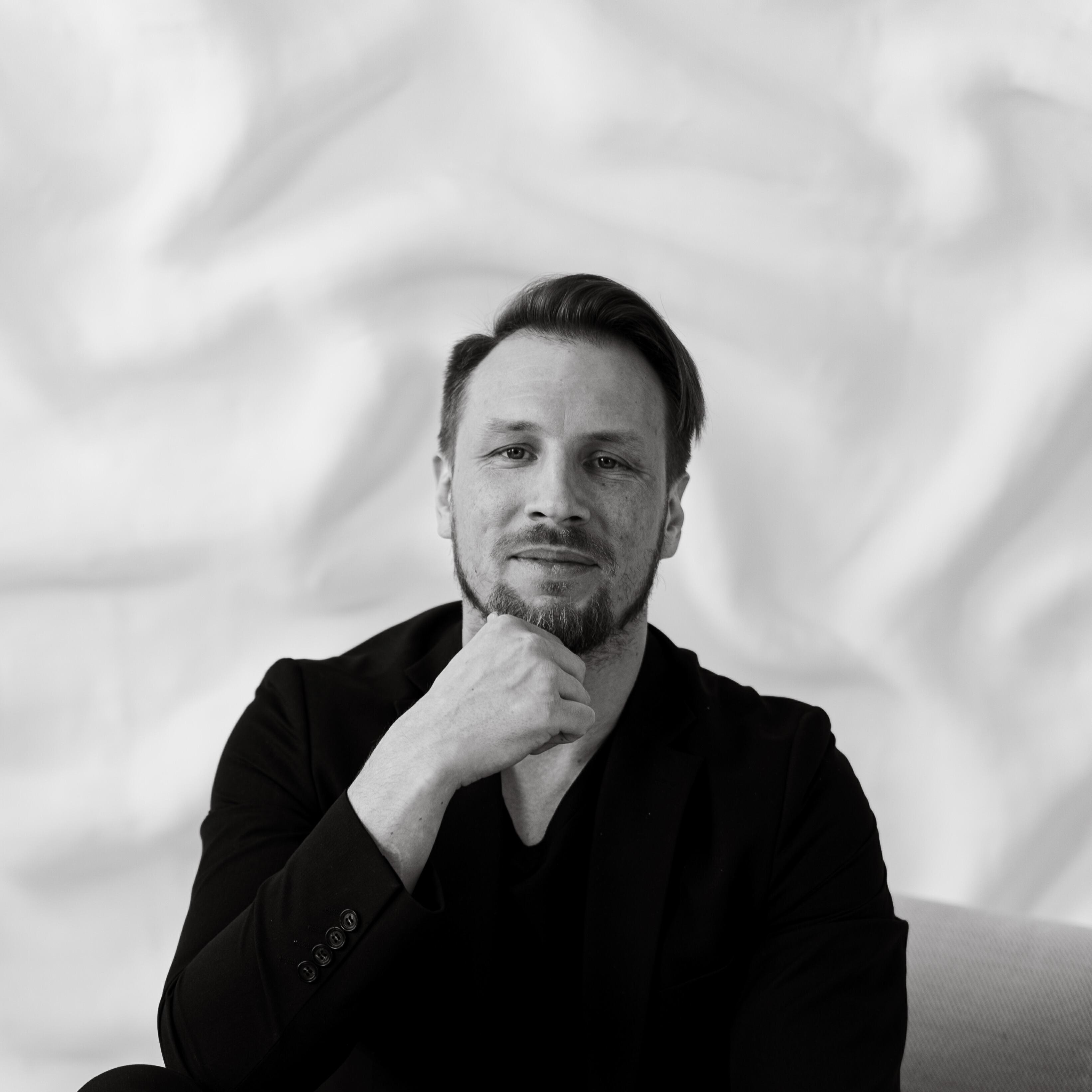 Алексей Попов