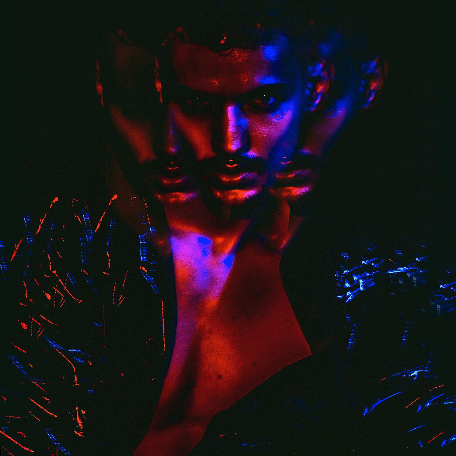 Скачать песню Sire - Lost in the Dark бесплатно в MP3 для Android и iOS