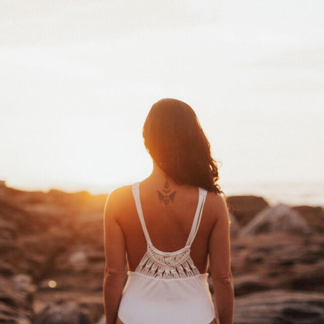 Релиз Heart Bowed Down