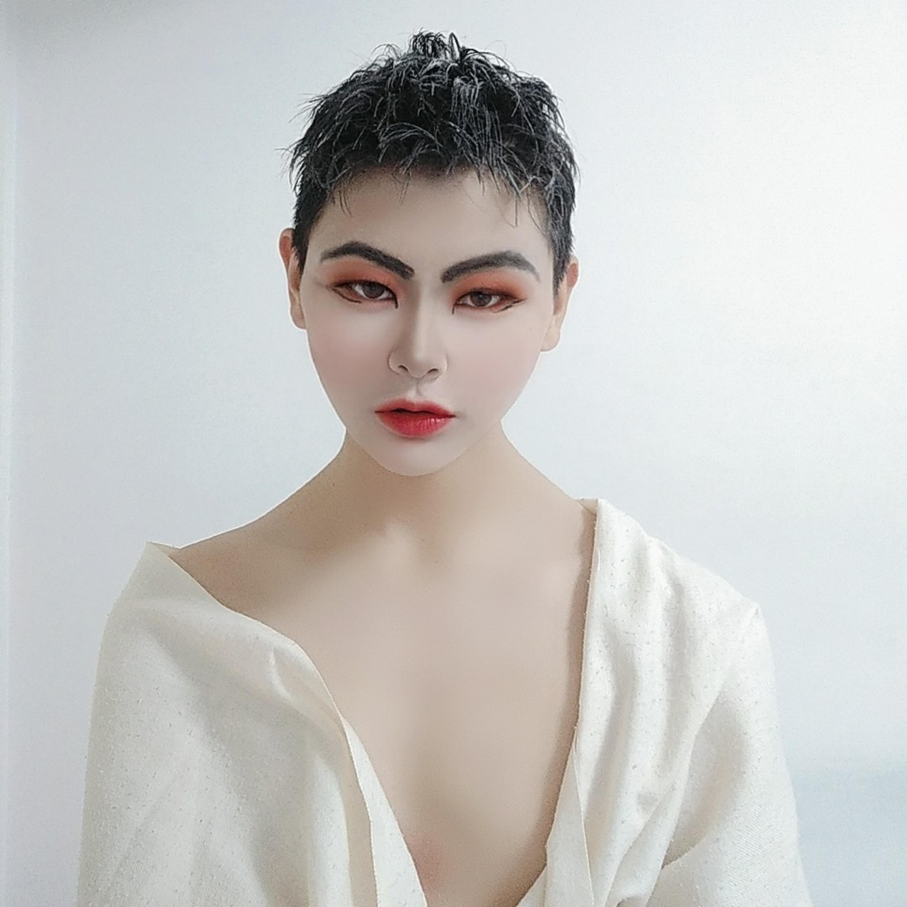 Релиз 金达莲花