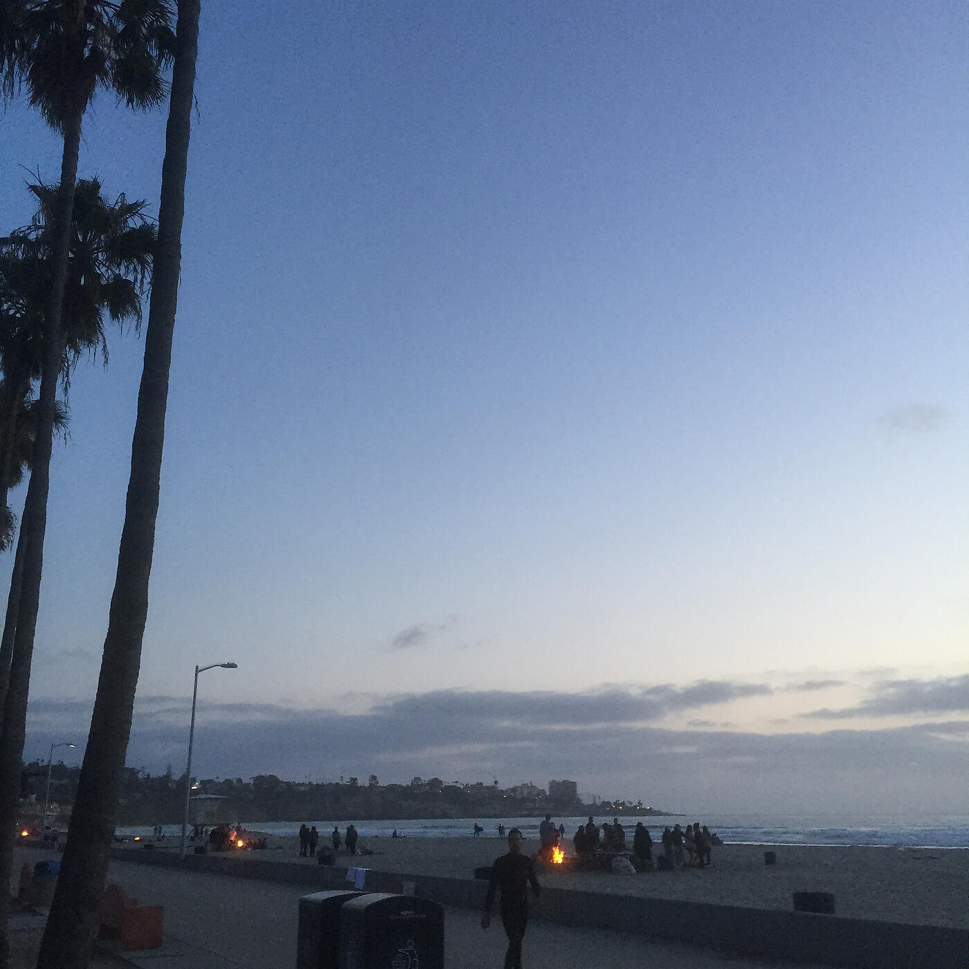Релиз California