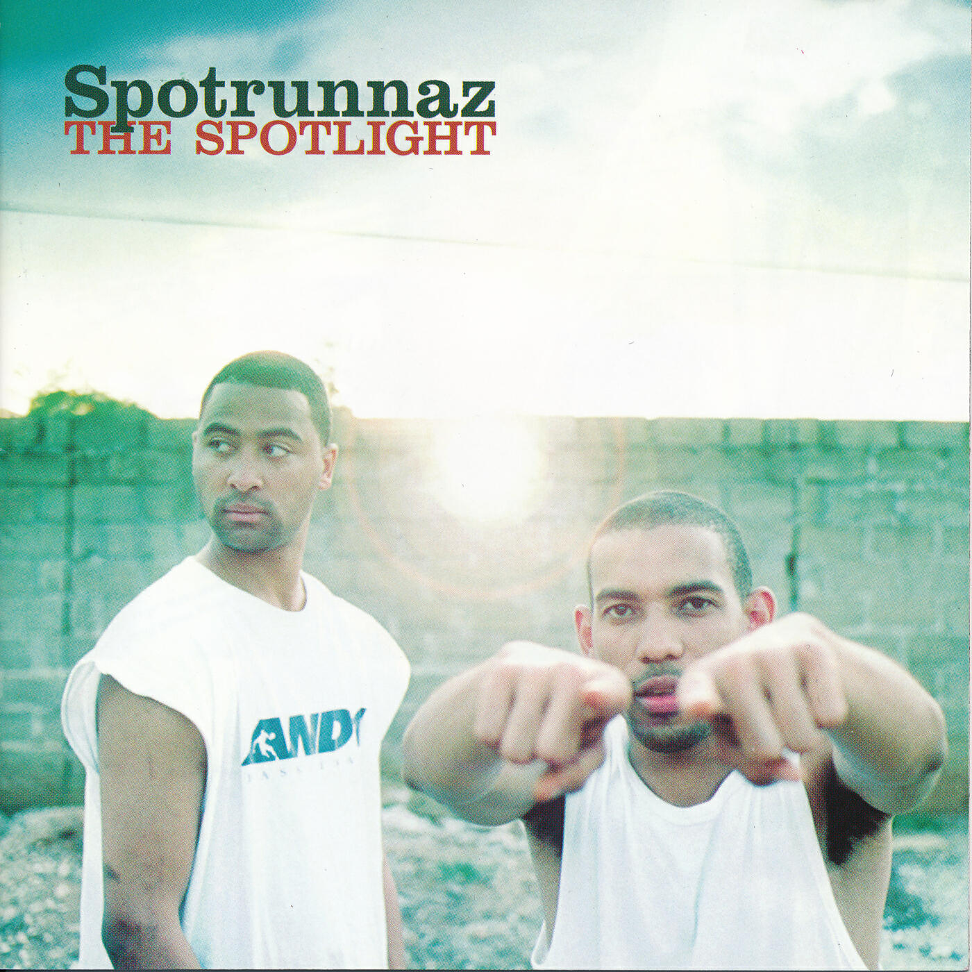 Скачать песню Spotrunnaz, Eye-N-I, Timbuktu - Bigger And Better бесплатно в MP3 для Android и iOS