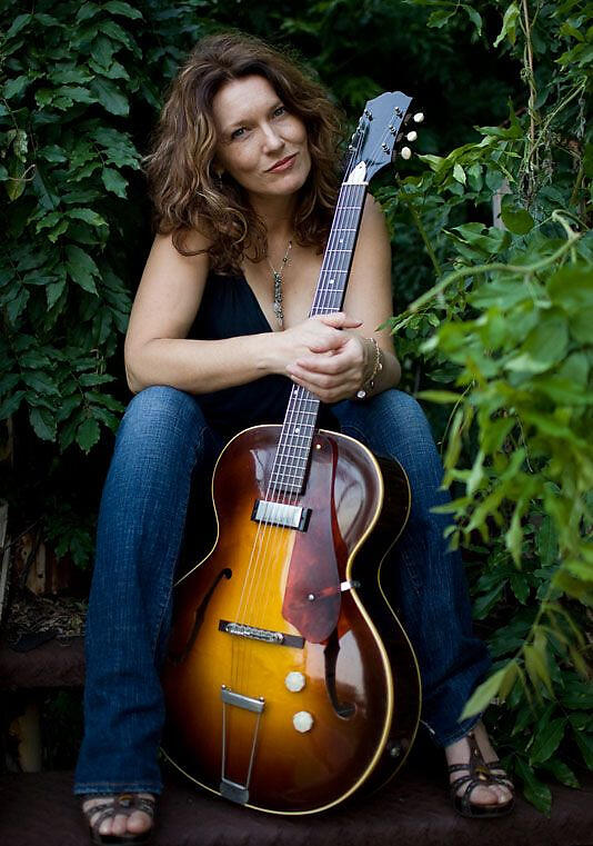 Lisa Mills