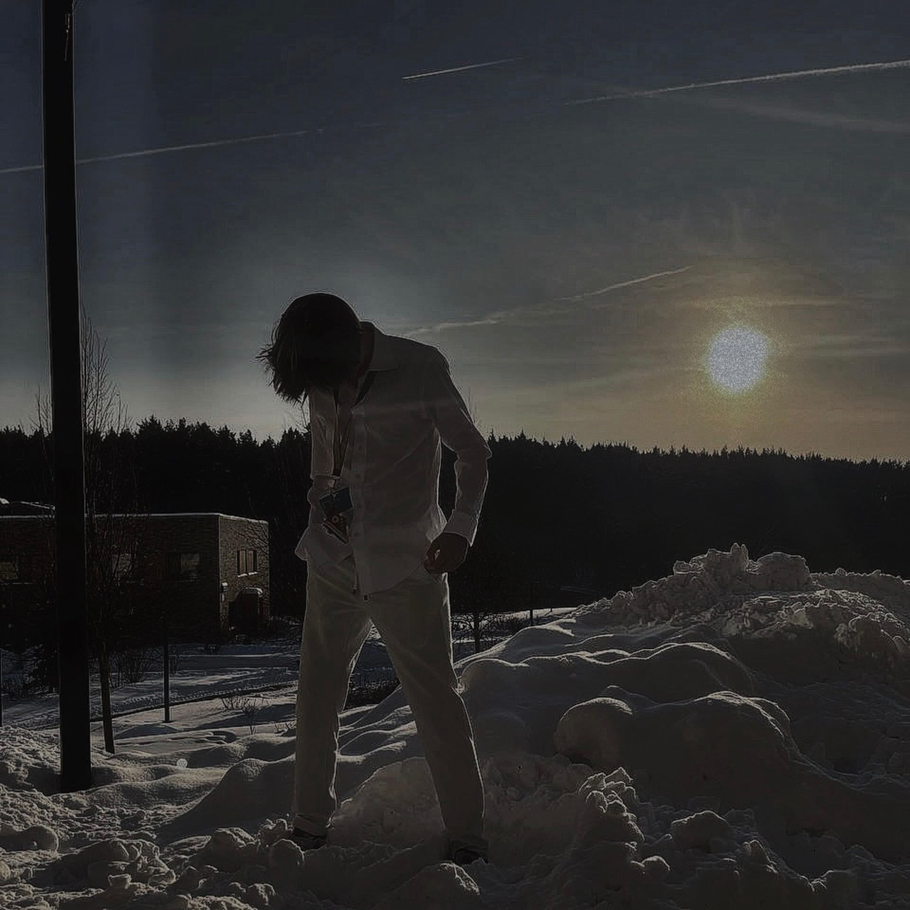 Релиз Alone