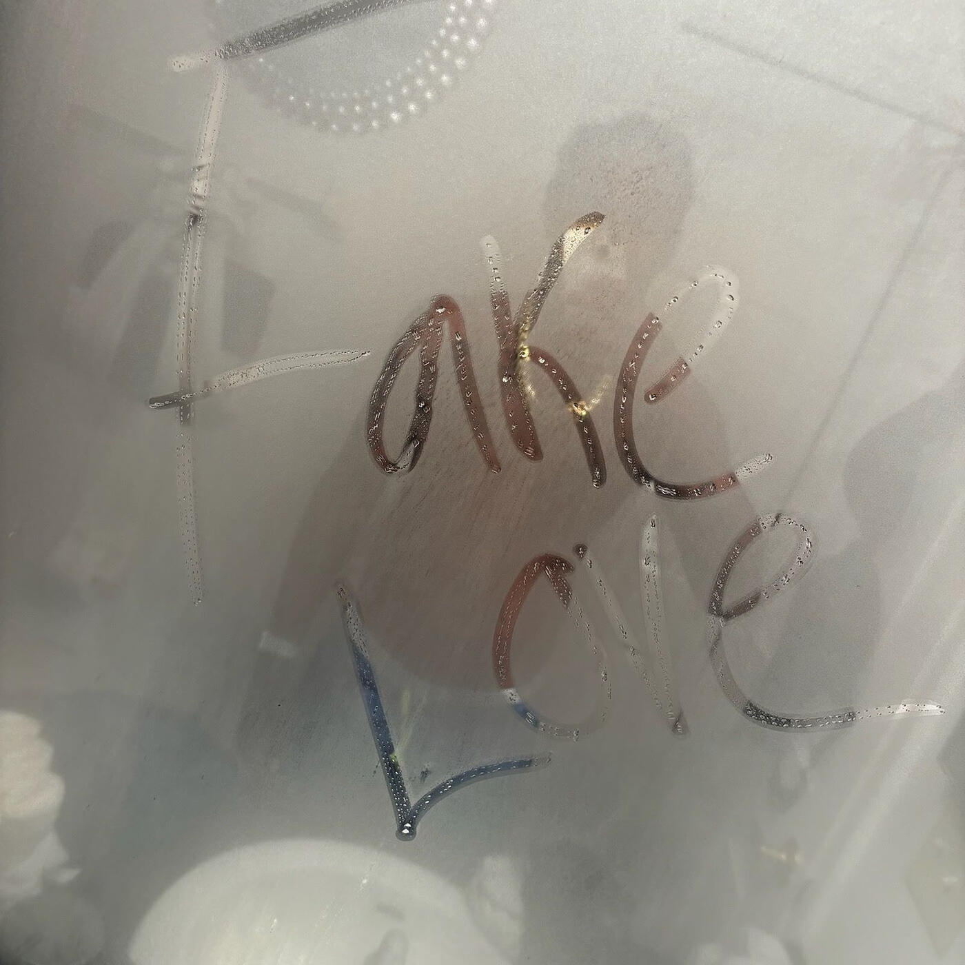 Релиз Fake Love