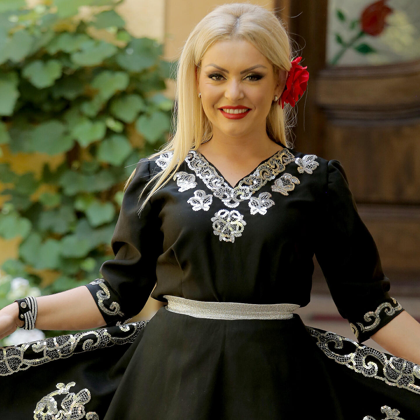 Релиз Un colt de rai