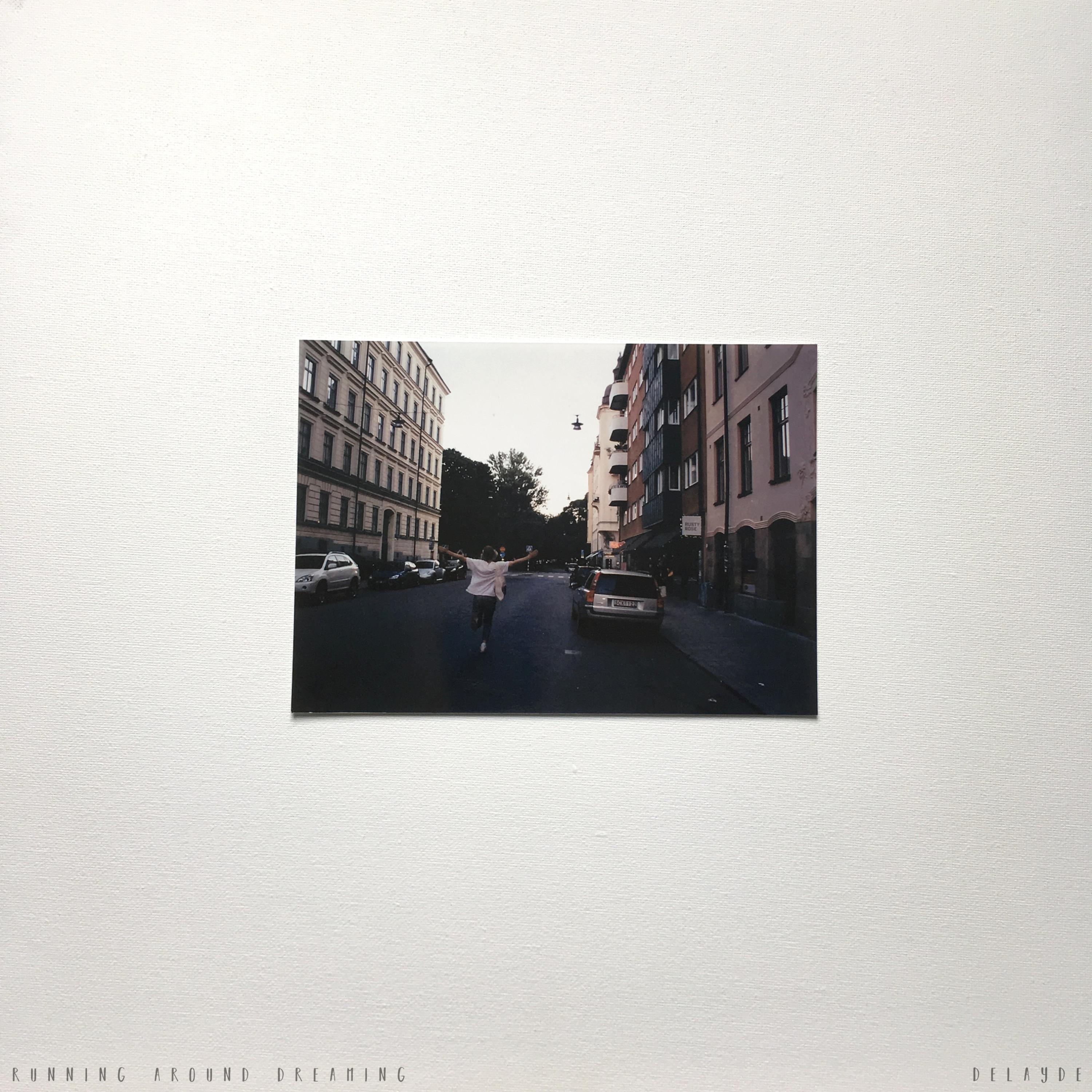 Релиз running around dreaming