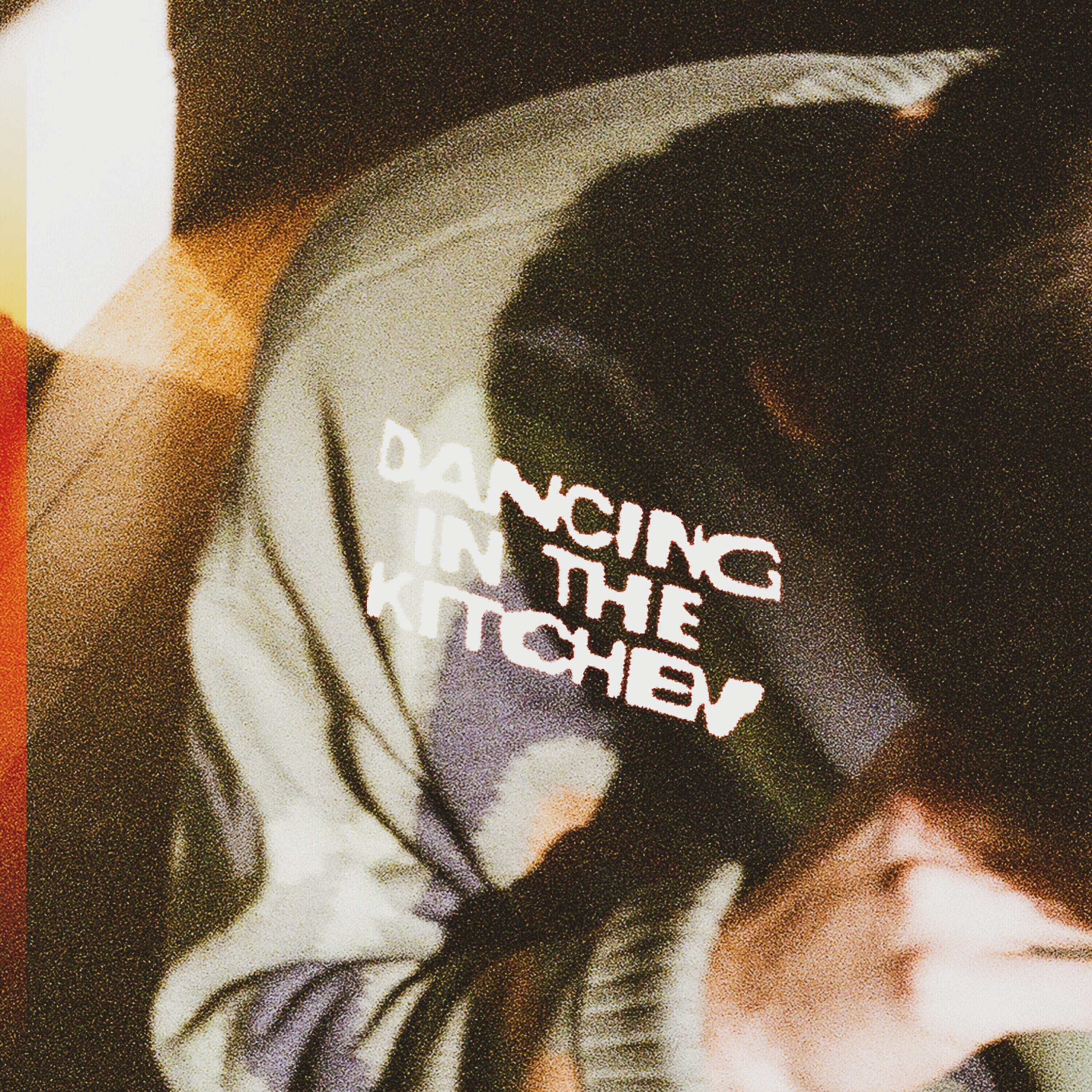 Релиз dancing in the kitchen