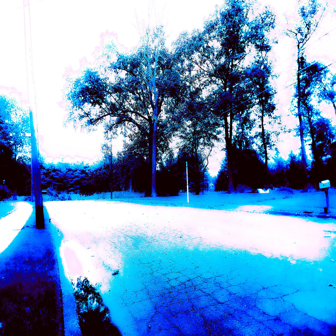 Релиз Feel Alone