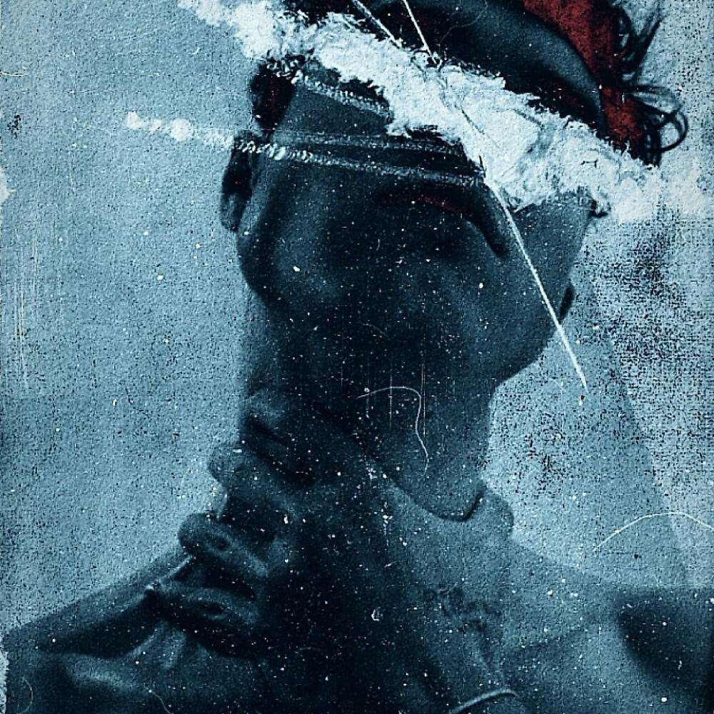 Релиз Под луной