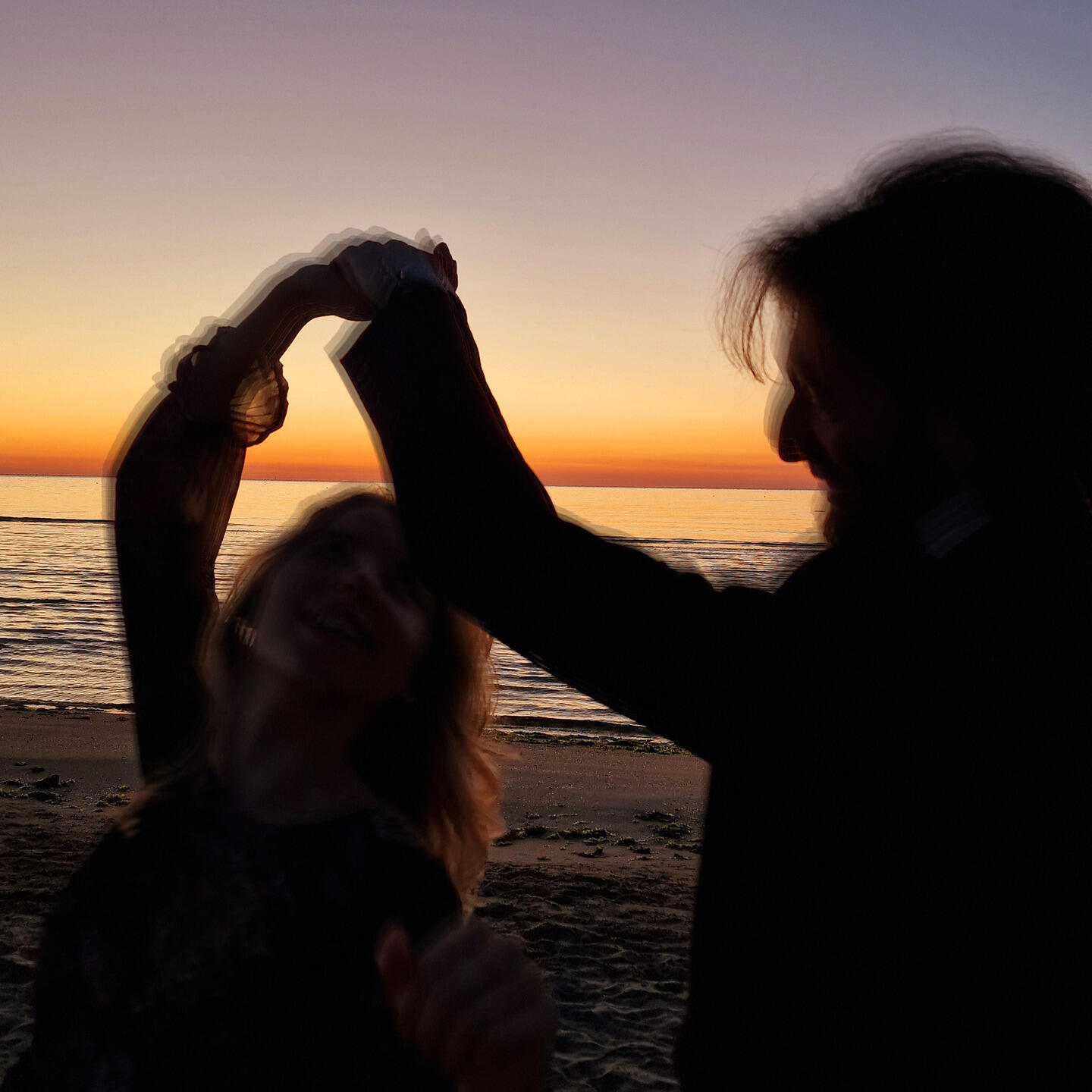 Релиз Twist Me Again