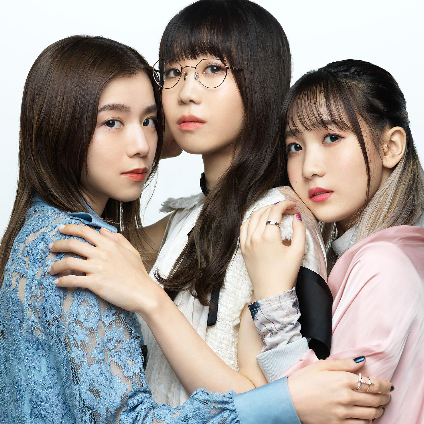 Релиз Omokage (produced by Vaundy)